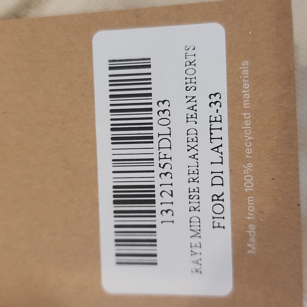 Reformation Raye Mid Rise 6" Relaxed Jean Shorts Ivory - Size 33